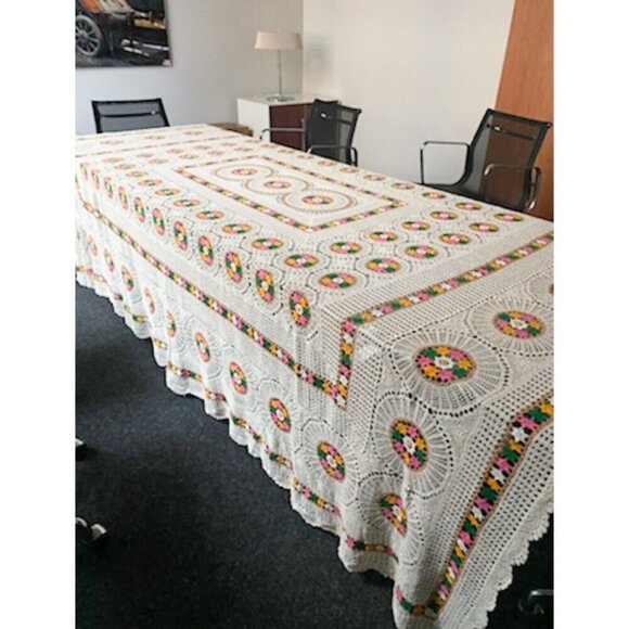 Vintage Crochet Massive Open Knit Table Cloth - Picture 8 of 8